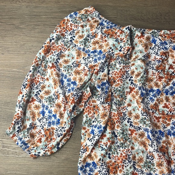 Adrienne Vitadinni Women’s Off the Shoulder White Orange Blue Floral Blouse sz L - Picture 9 of 9